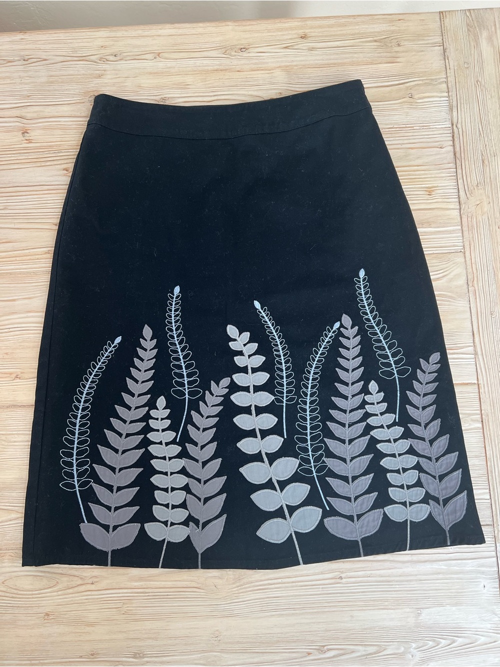 Boden Black Botanical Appliqué Skirt US 8 UK 12 Cotton A-Line